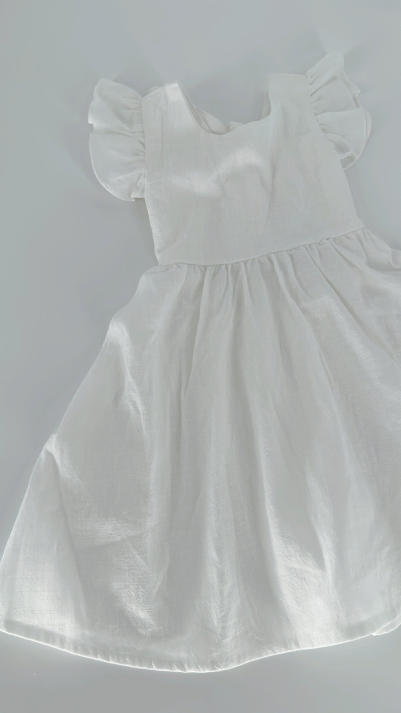 Flutter sleeve linen dress