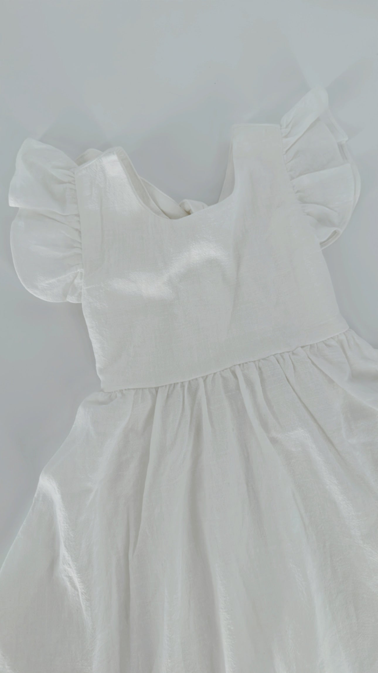 Flutter sleeve linen dress