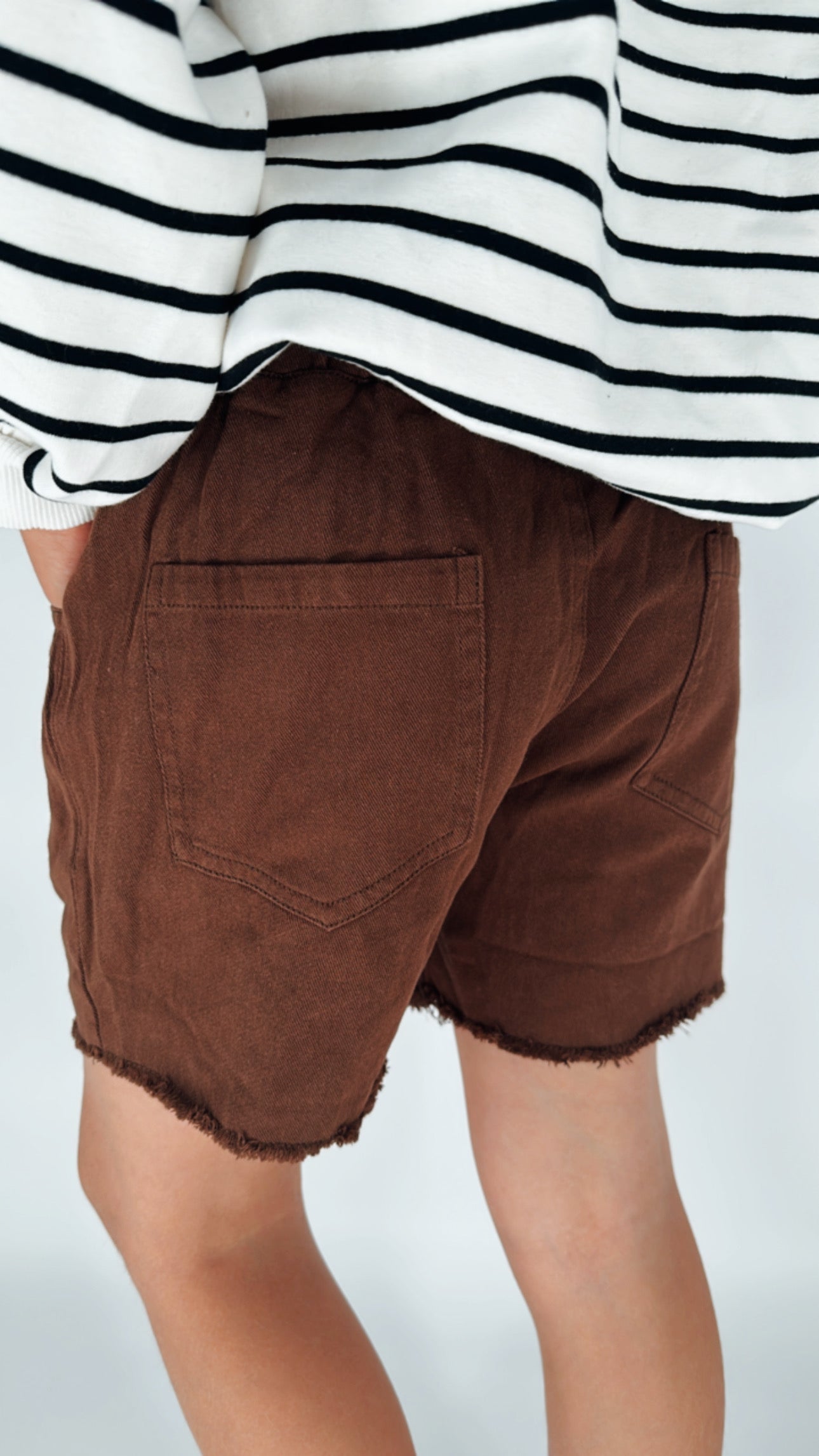 Neutral lover frayed shorts